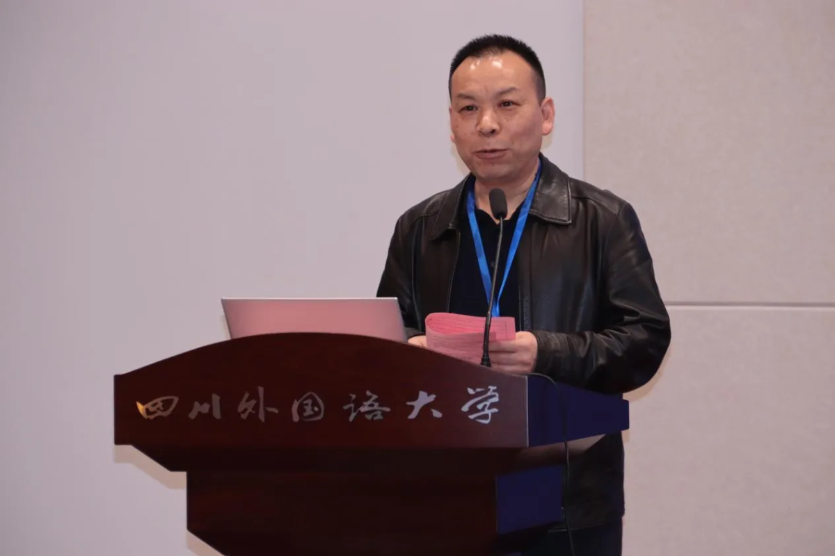 谭春副经理主持.png